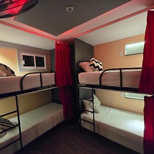 Habitación para Hombres Compartida